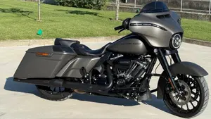Harley-Davidson 114 Street Glide Special (2019 - 20) - FLHXS  (12)