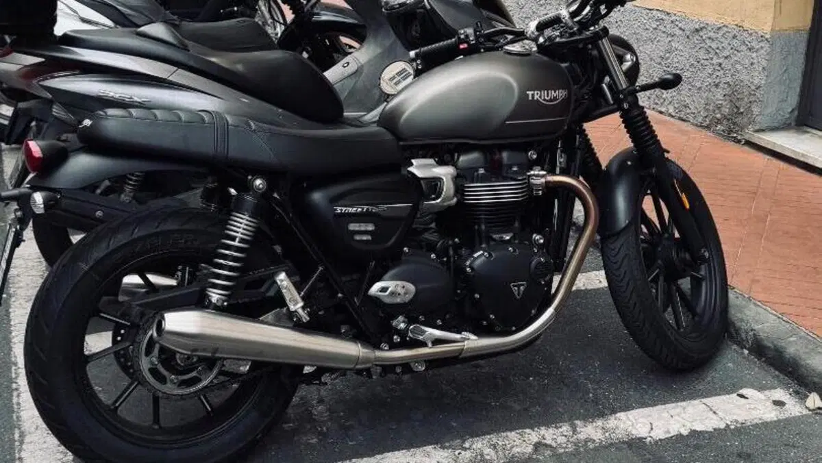 Triumph Street Twin 900 (2021 - 22)  (8)