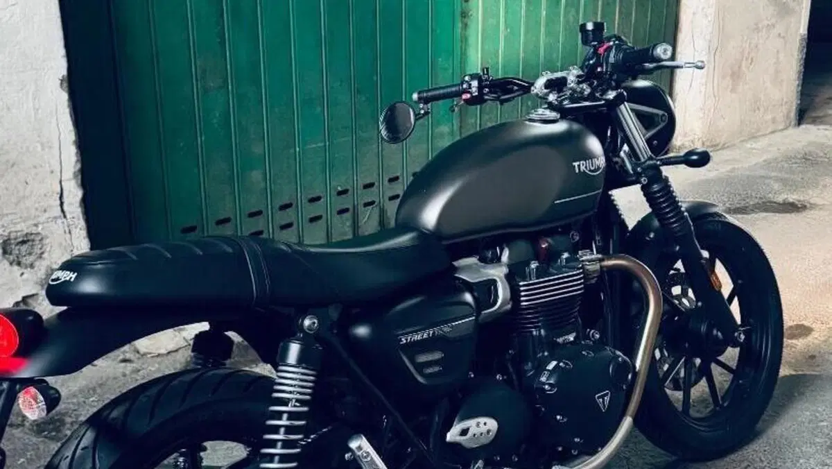 Triumph Street Twin 900 (2021 - 22)  (9)
