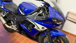 Yamaha YZF R6 (2003 - 04)  (4)