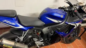 Yamaha YZF R6 (2003 - 04)  (6)