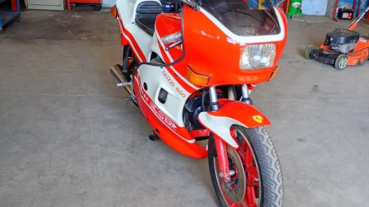 Moto Guzzi  