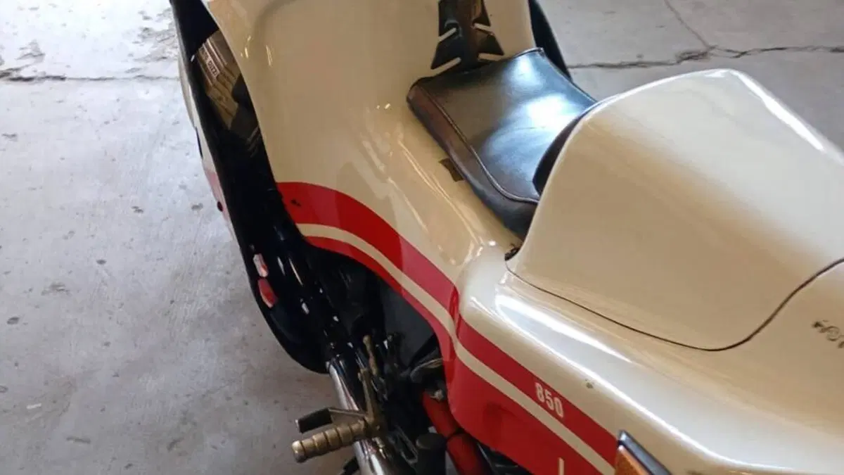 Moto Guzzi   (6)