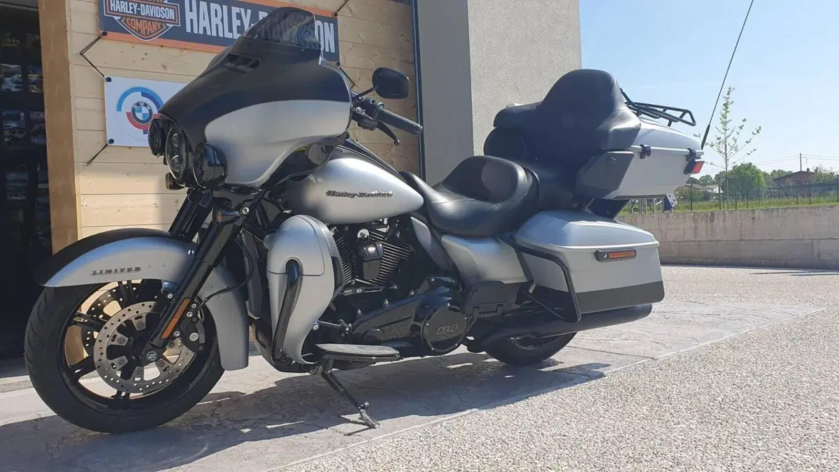 Harley-Davidson 114 Electra Glide Ultra Limited (2020) - FLHTK  (14)