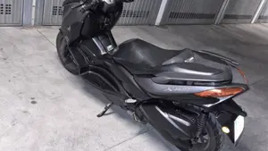 Yamaha X-Max 300 ABS (2017 - 20)  (2)