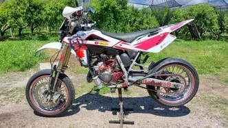 Husqvarna SM 125 (2007) usata