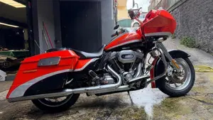 Harley-Davidson 1800 Electra Glide Ultra Classic (2009 - 11) - FLHTCUSE  (2)