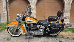 Harley-Davidson 1340 Heritage Classic (1984 - 98) - FLSTC  (2)
