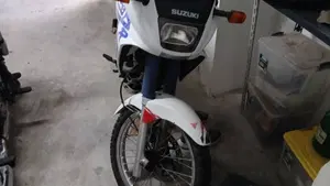 Suzuki DR 650 RS (1989 - 90)  (4)