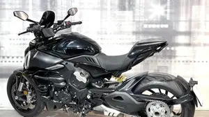Ducati Diavel V4 (2023 - 26)  (2)
