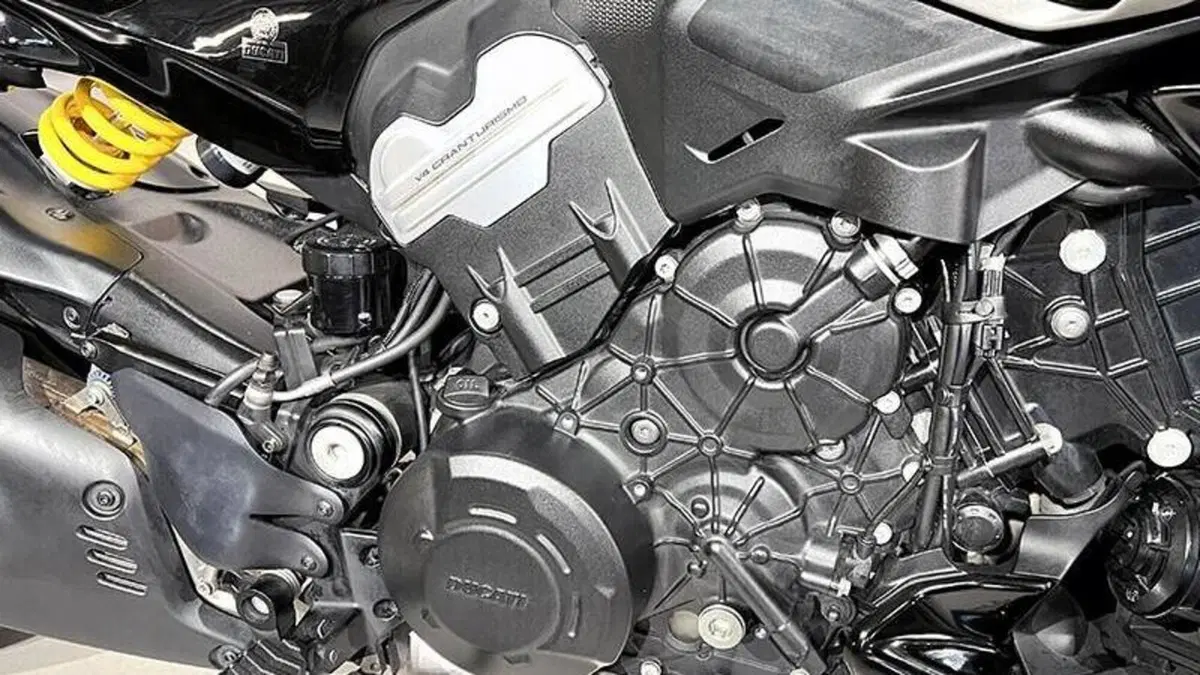 Ducati Diavel V4 (2023 - 26)  (5)