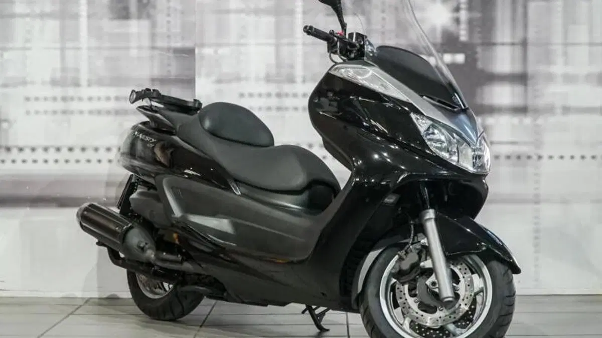 Yamaha Majesty 400 (2004 - 08) 