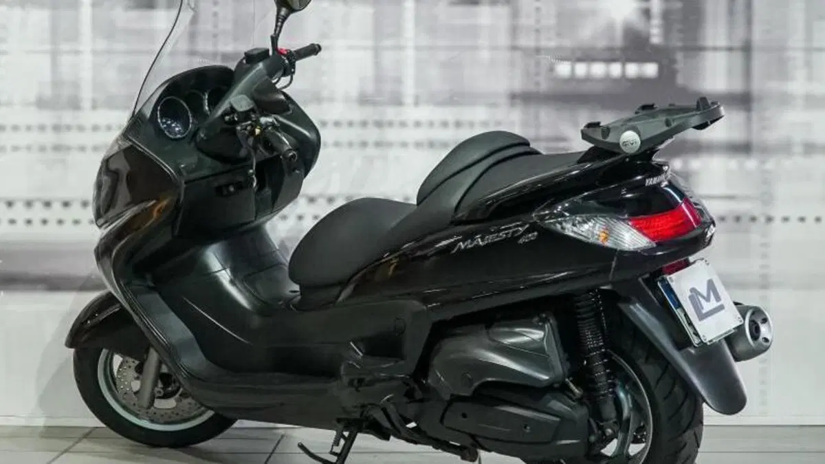 Yamaha Majesty 400 (2004 - 08)  (2)