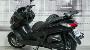 Yamaha Majesty 400 (2004 - 08)  (2)