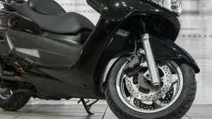 Yamaha Majesty 400 (2004 - 08)  (5)