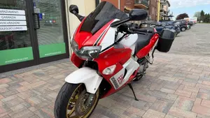 Honda VFR 800 (1998 - 01)  (2)