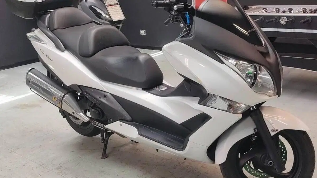 Honda SW-T 400 (2009 - 16)  (2)
