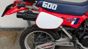 Kawasaki   (6)