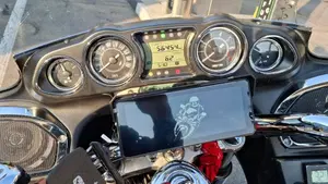 Kawasaki Vulcan VN 1700 Voyager ABS Custom (2011 - 14)  (3)