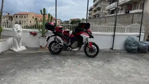 Ducati Multistrada V4 S (2021 - 24)  (2)