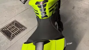 Triumph Street Triple 765 Moto2 Edition (2023 - 24)  (4)