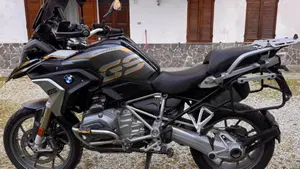 Bmw R 1200 GS (2017 - 18)  (2)