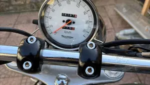 Triumph Speedmaster (2003 - 05)  (2)