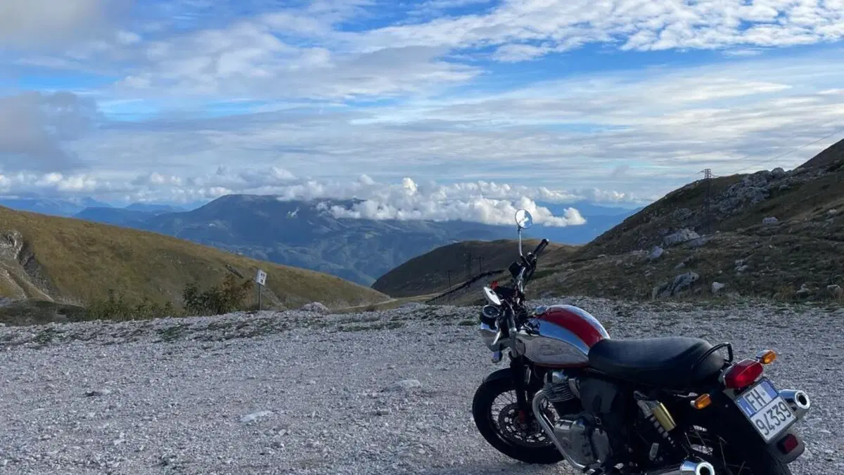 Royal Enfield Interceptor 650 (2021 - 26)  (6)