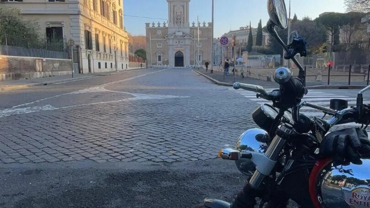 Royal Enfield Interceptor 650 (2021 - 26)  (8)