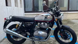 Royal Enfield Interceptor 650 (2021 - 26)  (12)