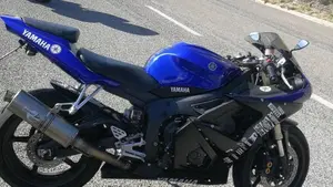 Yamaha YZF R6 (2005)  (5)