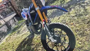 Rieju MRT 50 Supermotard Pro (2021 - 25)  (3)