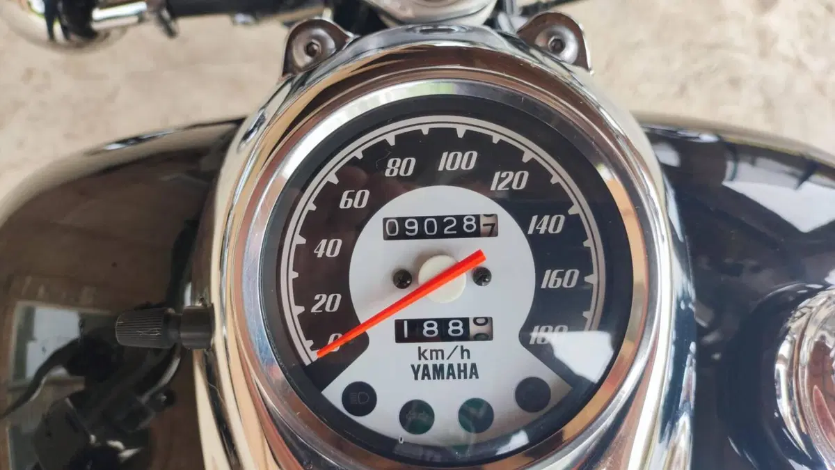 Yamaha XVS 650 Drag Star (1997 - 05)  (12)