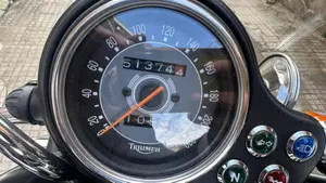 Triumph Bonneville 800 (2002 - 07)  (3)