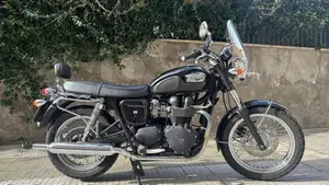 Triumph Bonneville 800 (2002 - 07)  (6)