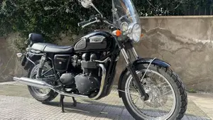 Triumph Bonneville 800 (2002 - 07)  (8)