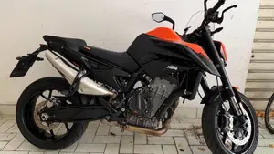 KTM 890 Duke (2021 - 23)  (6)
