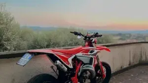Betamotor RR X-PRO 125 2T Enduro (2025)  (2)