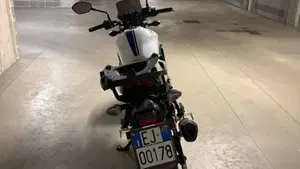Suzuki SV 650 (2016 - 20)  (3)