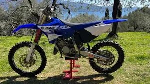 Yamaha YZ 125 (2016)  (3)