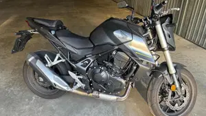 Honda CB 750 Hornet (2023 - 24)  (6)