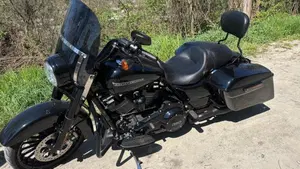 Harley-Davidson 114 Road King Special (2019 - 20) - FLHR  (3)