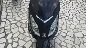 Peugeot Satelis 400  (5)