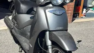 Aprilia Scarabeo 250 GT (2004 - 07)  (10)