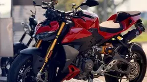 Ducati Streetfighter V2 S (2025 - 26) 