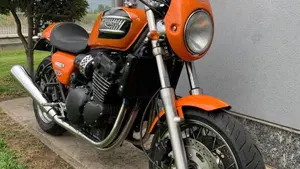 Triumph Thunderbird 900 Sport (2003 - 04)  (3)