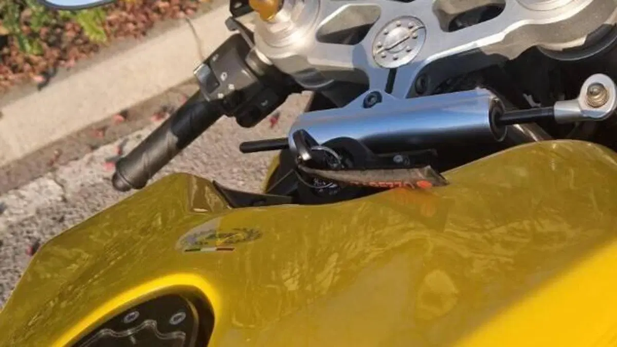 Ducati 999 (2002 - 04)  (7)