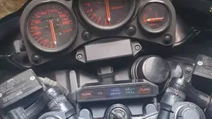 Honda VF 1000 F (1985 - 87)  (5)