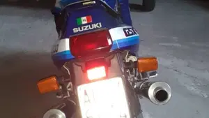 Suzuki GSX R 1100 (1989 - 90)  (6)