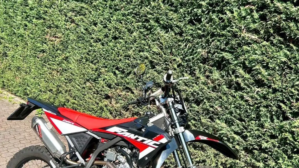 Fantic Motor Enduro 125 E Performance 4t (2017)  (3)